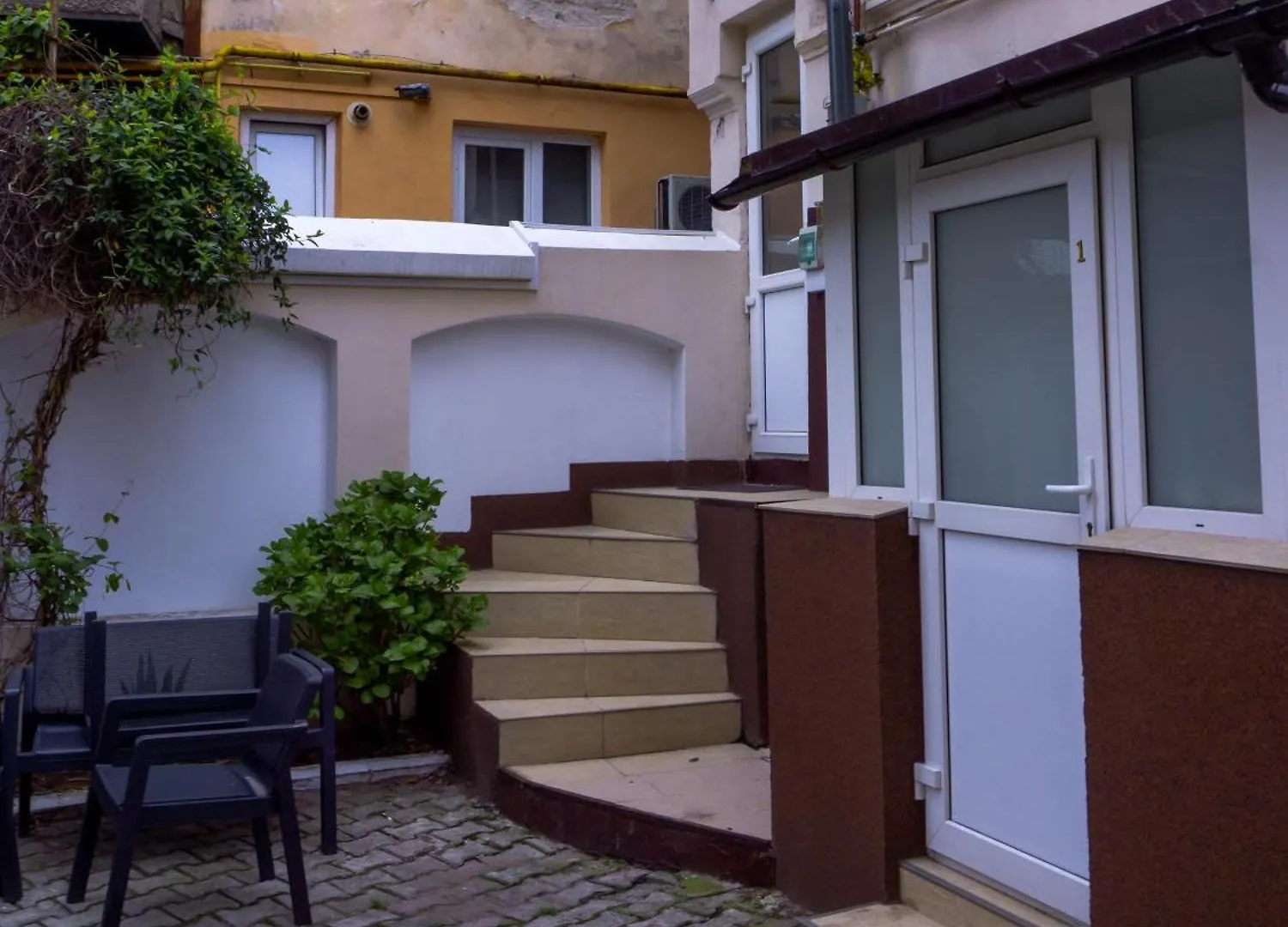 Comfortable Apartment University Square Bucharest