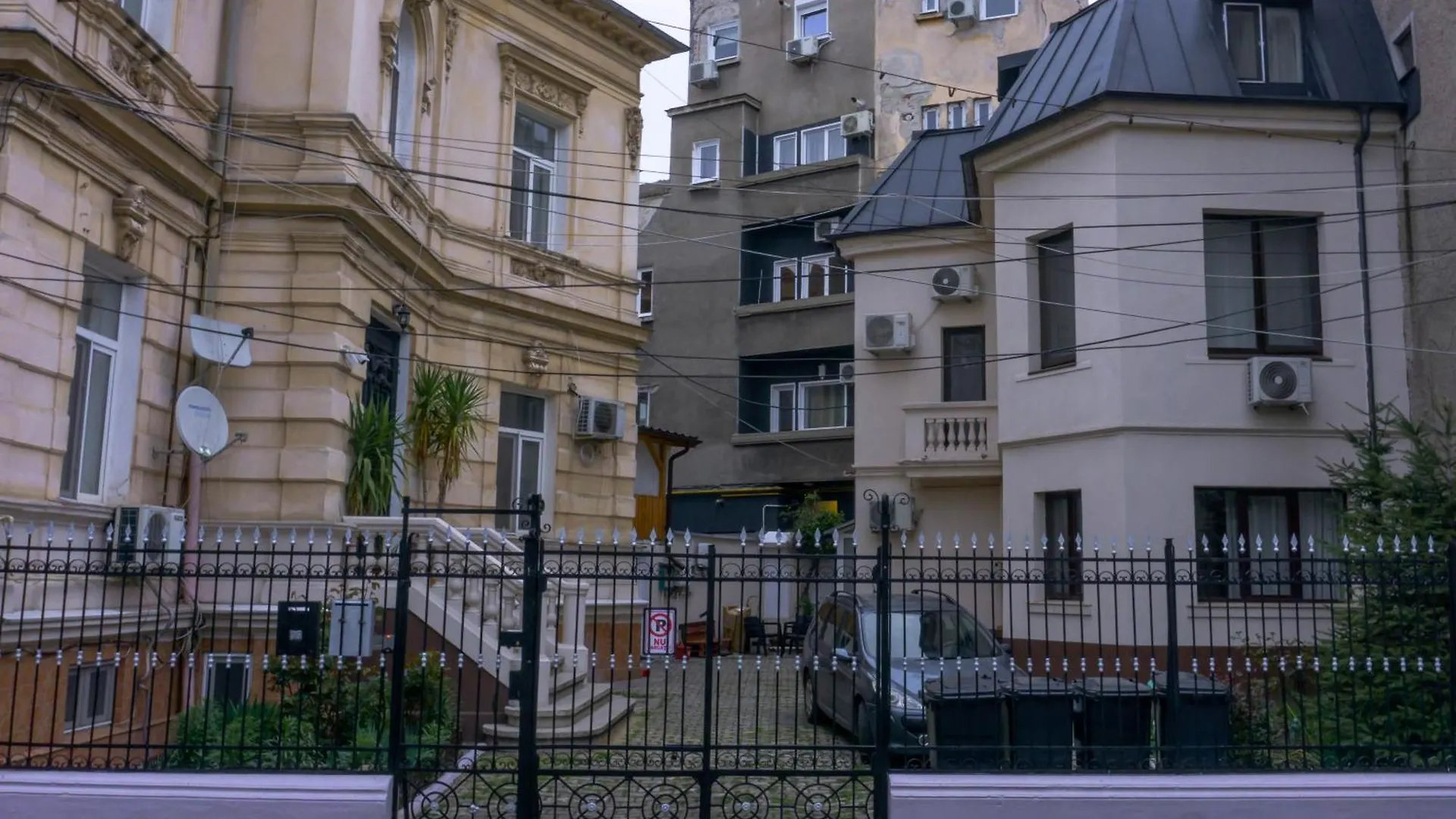 Comfortable Apartment University Square Bucharest 0*,